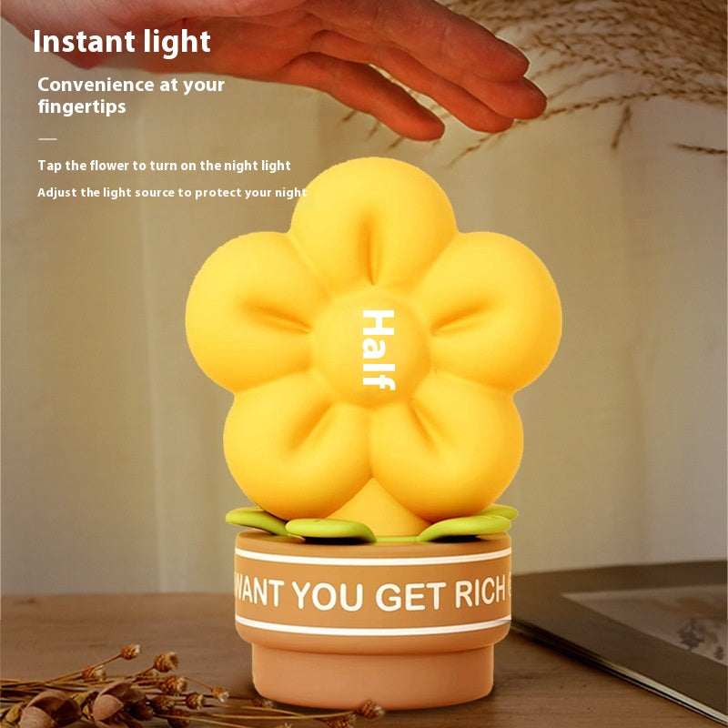 Rich Flower Pat Lamp